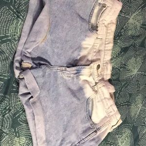 Loose fit denim shorts